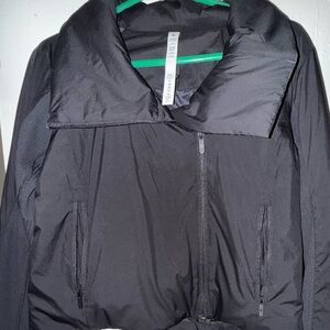 Lululemon sleek city